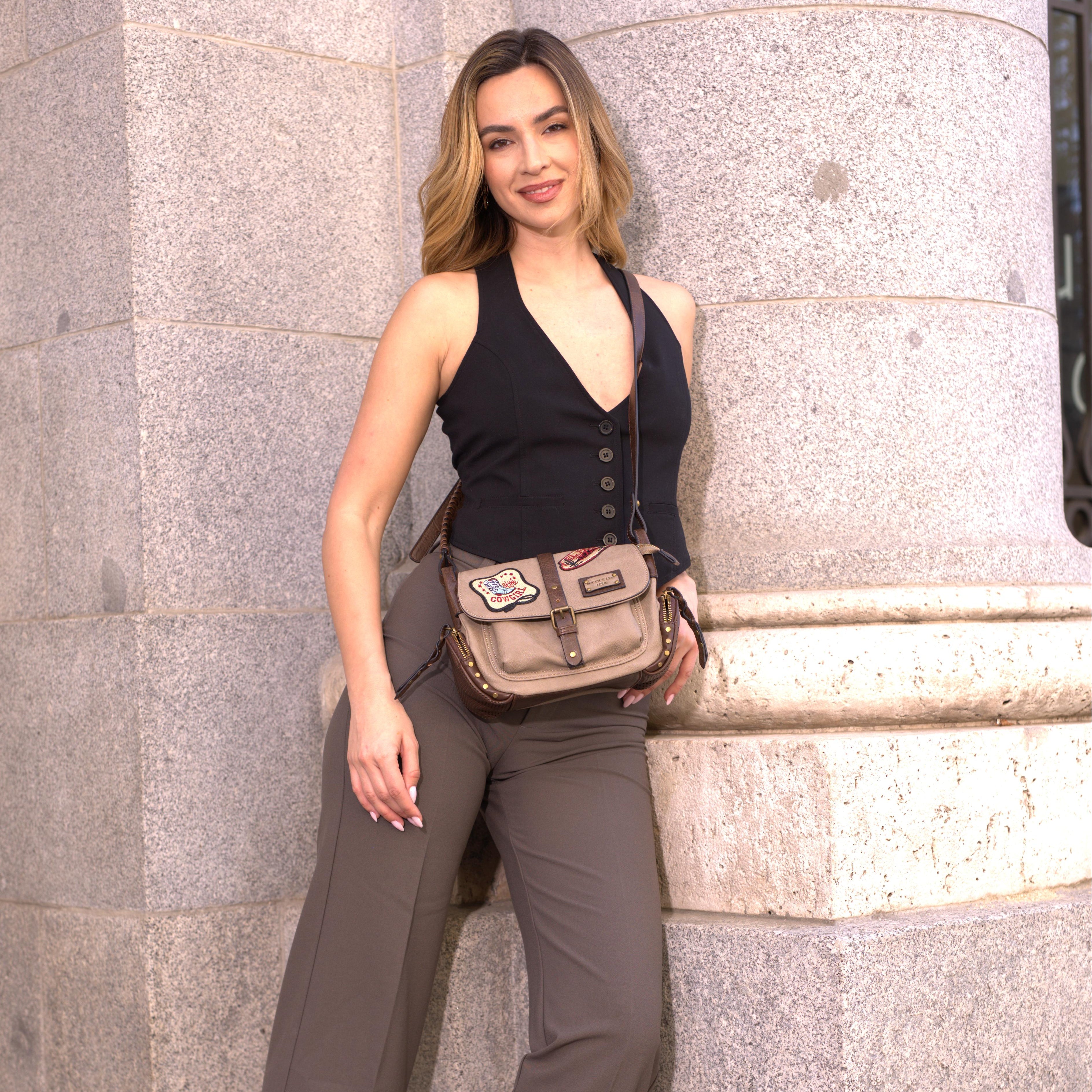 VINTAGE SHOULDER BAG WITH PATCH (TAUPE)