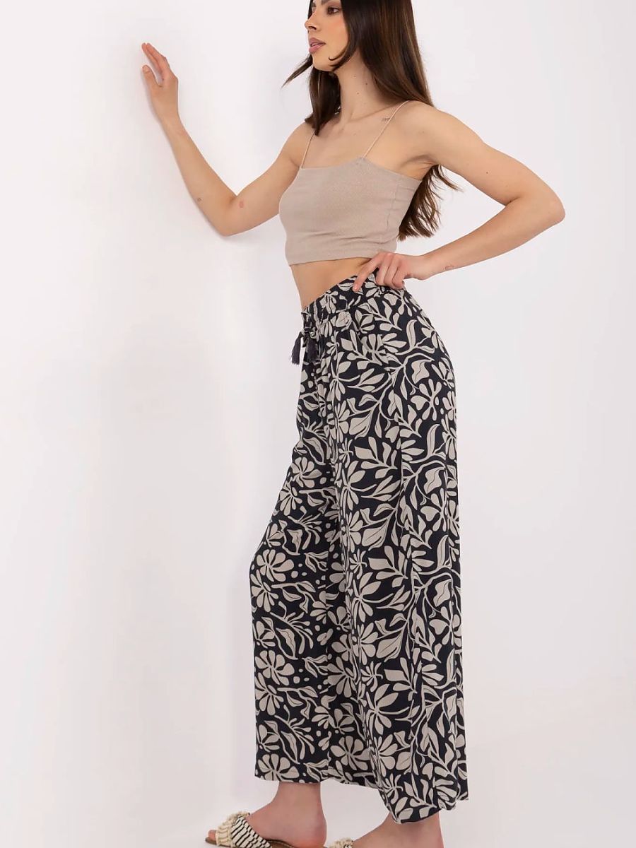 Women trousers model 212666 Sublevel